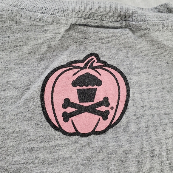 Johnny Cupcakes Women's T-Shirt | L - Picture 3 of 7
